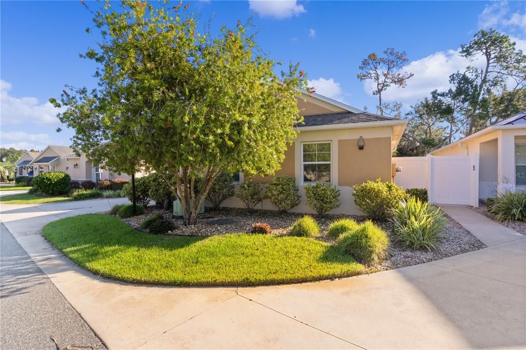 For Sale: $695,000 (3 beds, 2 baths, 1794 Square Feet)