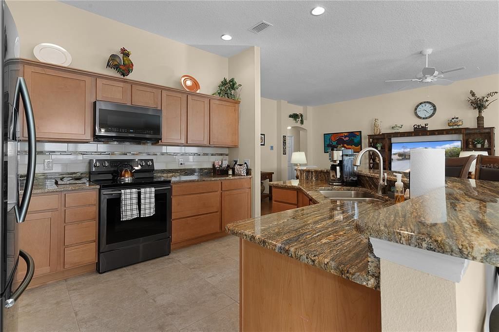 Kitchen - Granite Countertops