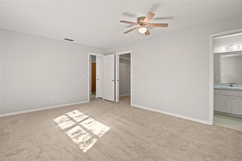 For Sale: $229,000 (2 beds, 2 baths, 1501 Square Feet)