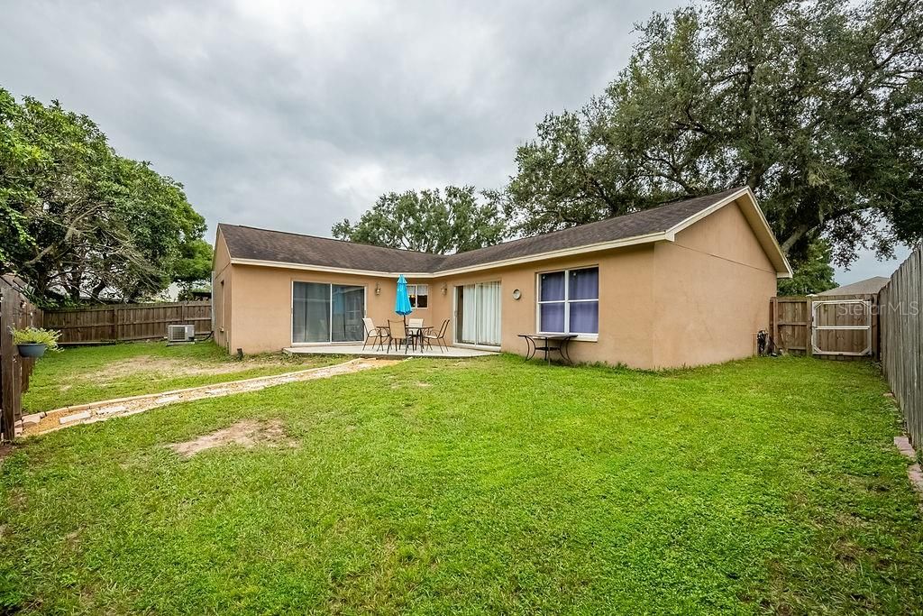 For Sale: $400,000 (3 beds, 2 baths, 1730 Square Feet)