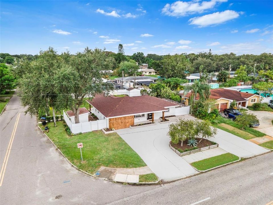 For Sale: $690,000 (3 beds, 2 baths, 1800 Square Feet)