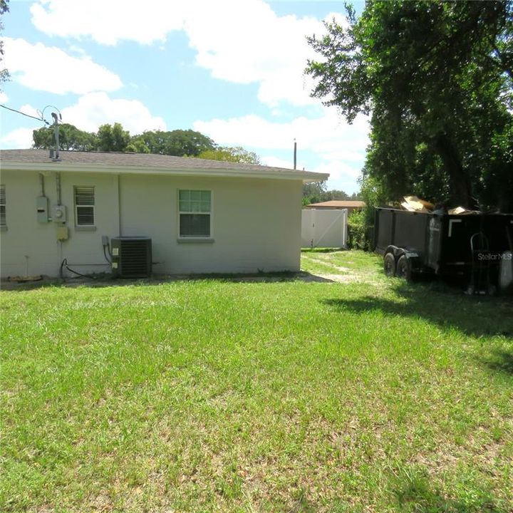 For Sale: $379,500 (4 beds, 2 baths, 1307 Square Feet)