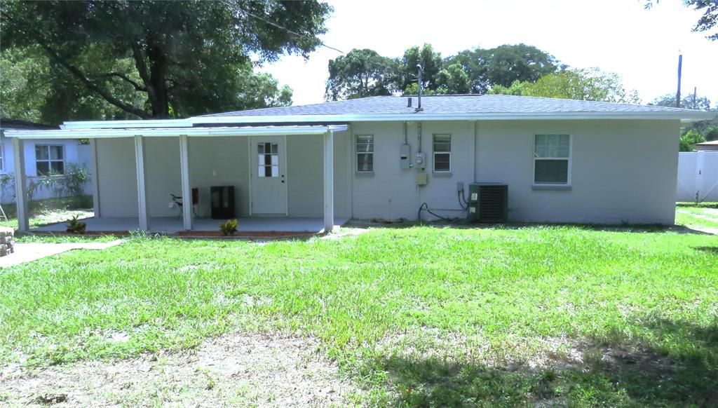 For Sale: $379,500 (4 beds, 2 baths, 1307 Square Feet)