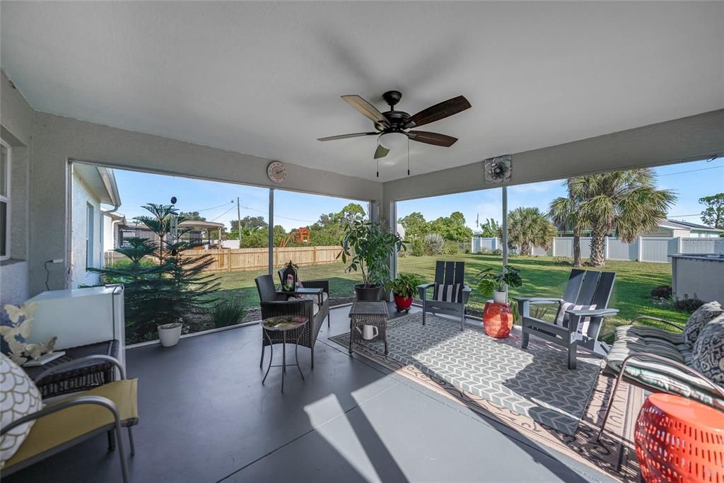 For Sale: $359,000 (3 beds, 2 baths, 1578 Square Feet)