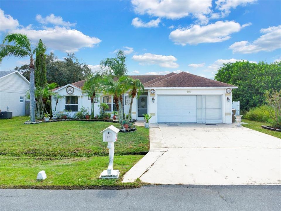 For Sale: $285,000 (3 beds, 2 baths, 1652 Square Feet)