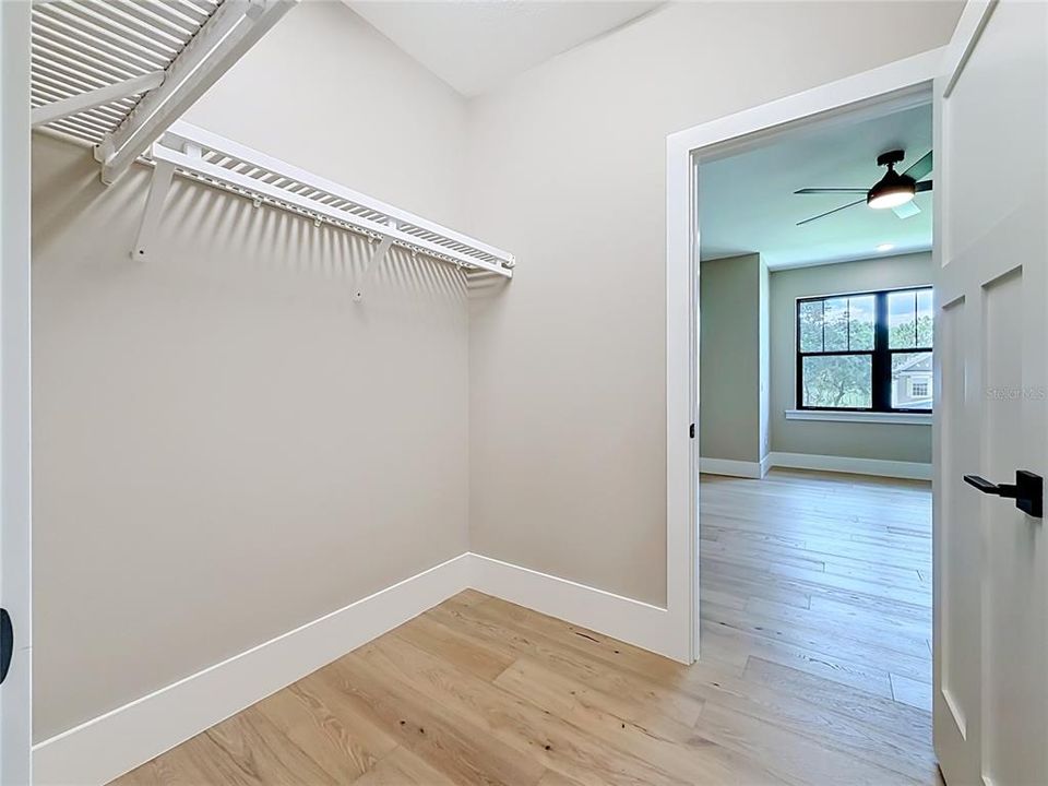 En Venta: $1,650,000 (4 camas, 3 baños, 4231 Pies cuadrados)