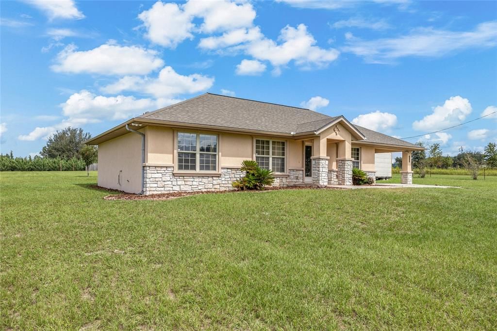 For Sale: $399,000 (3 beds, 2 baths, 1494 Square Feet)