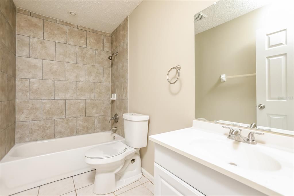 For Rent: $1,815 (3 beds, 2 baths, 1250 Square Feet)