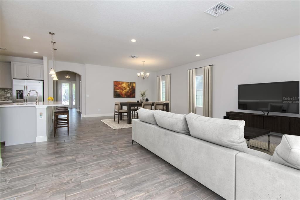 For Sale: $524,900 (3 beds, 2 baths, 2102 Square Feet)