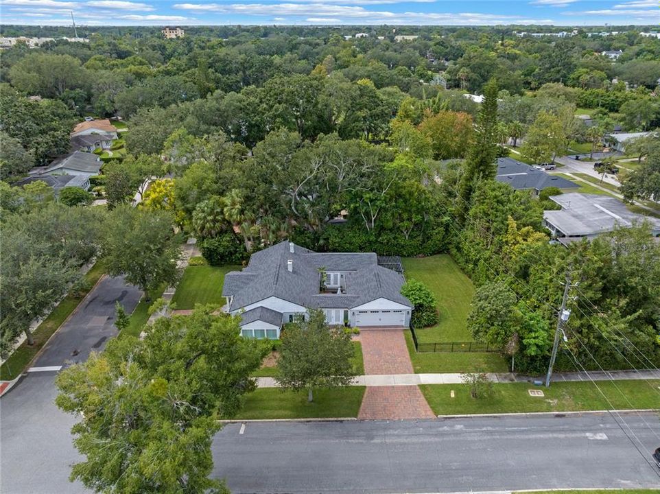 For Sale: $829,900 (3 beds, 2 baths, 1949 Square Feet)