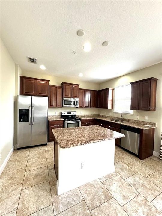 For Rent: $2,900 (4 beds, 3 baths, 2240 Square Feet)