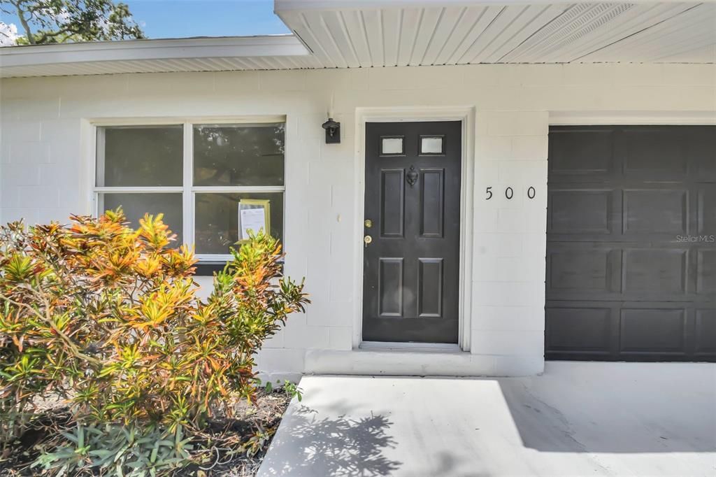 For Sale: $259,900 (3 beds, 2 baths, 1050 Square Feet)