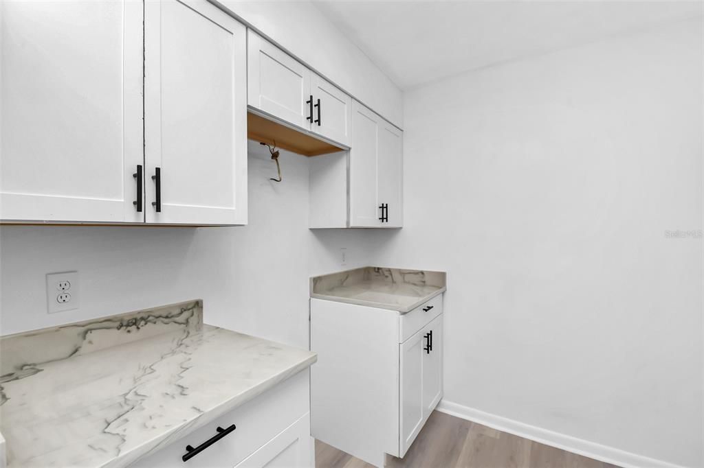 For Sale: $259,900 (3 beds, 2 baths, 1050 Square Feet)