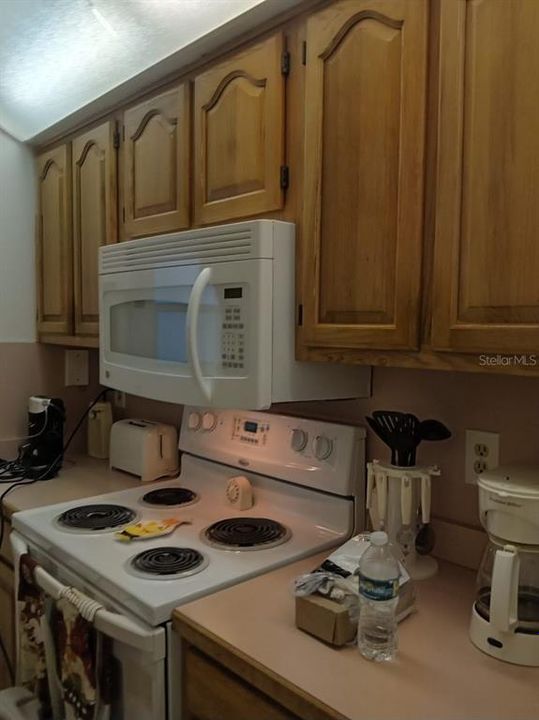 For Sale: $175,000 (1 beds, 1 baths, 600 Square Feet)