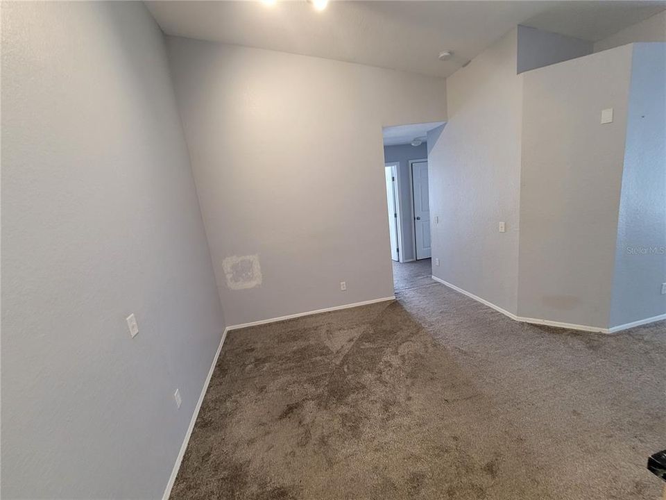 For Rent: $1,950 (3 beds, 2 baths, 1325 Square Feet)