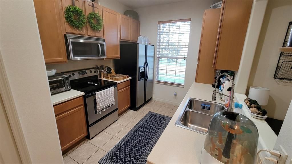 For Rent: $2,000 (2 beds, 2 baths, 1240 Square Feet)