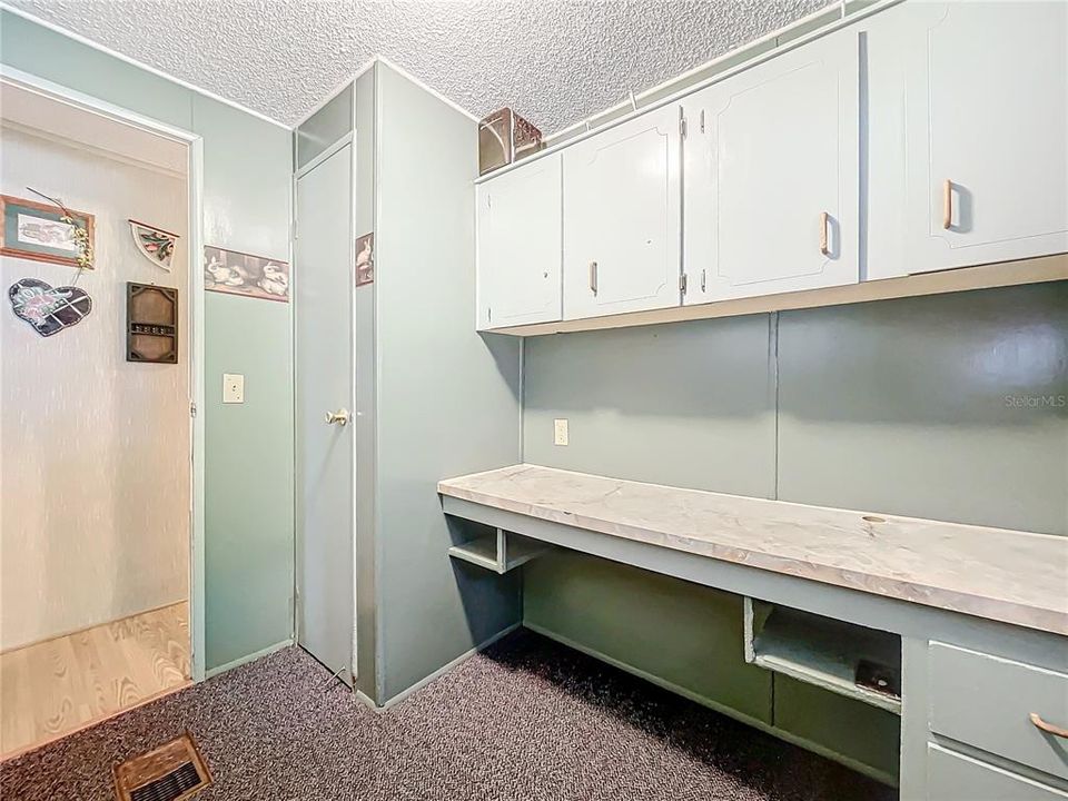 For Sale: $160,000 (2 beds, 2 baths, 1104 Square Feet)