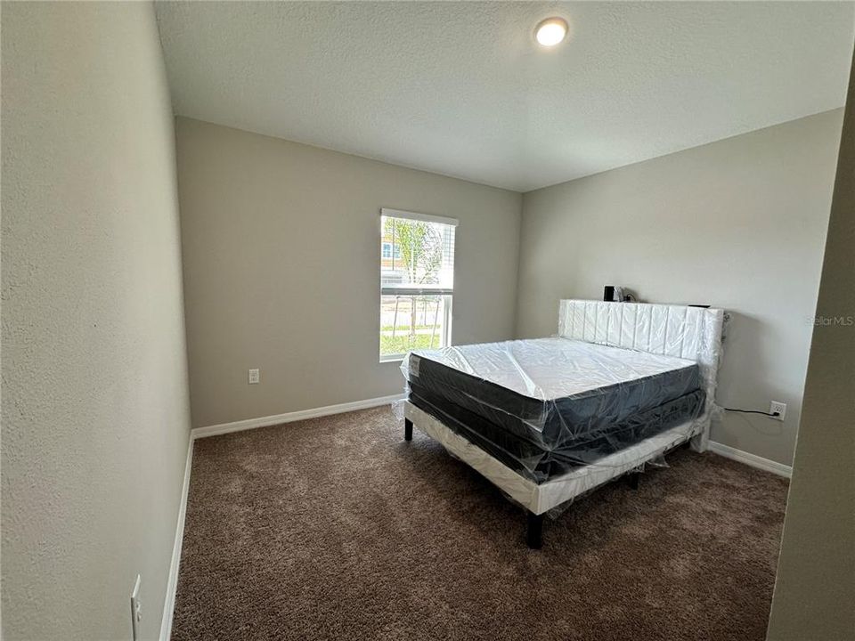 For Rent: $2,300 (4 beds, 2 baths, 1850 Square Feet)