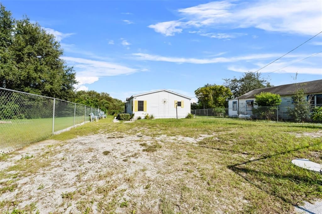 For Sale: $215,000 (3 beds, 2 baths, 1792 Square Feet)