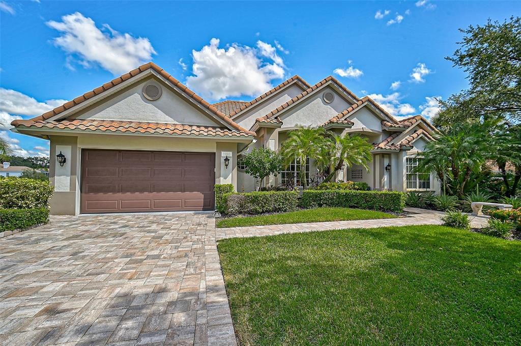 For Sale: $1,650,000 (3 beds, 3 baths, 2880 Square Feet)