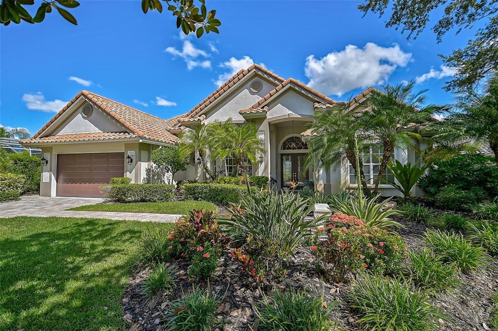 For Sale: $1,650,000 (3 beds, 3 baths, 2880 Square Feet)