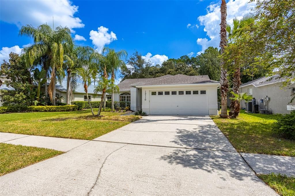 Active With Contract: $460,000 (3 beds, 2 baths, 1270 Square Feet)