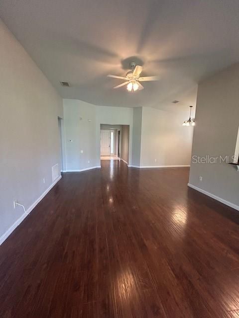 For Rent: $2,750 (3 beds, 2 baths, 1706 Square Feet)