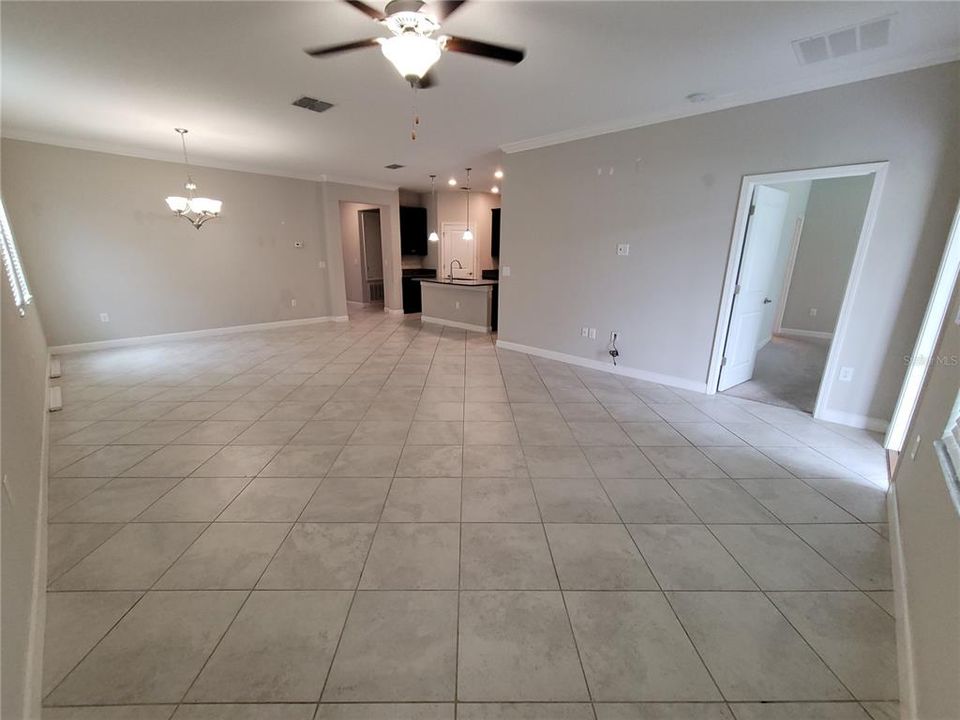 For Rent: $2,650 (4 beds, 3 baths, 2061 Square Feet)