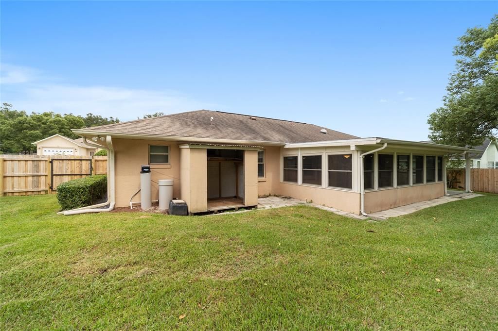 For Sale: $284,900 (3 beds, 2 baths, 1601 Square Feet)