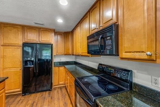 For Sale: $369,900 (3 beds, 2 baths, 1958 Square Feet)