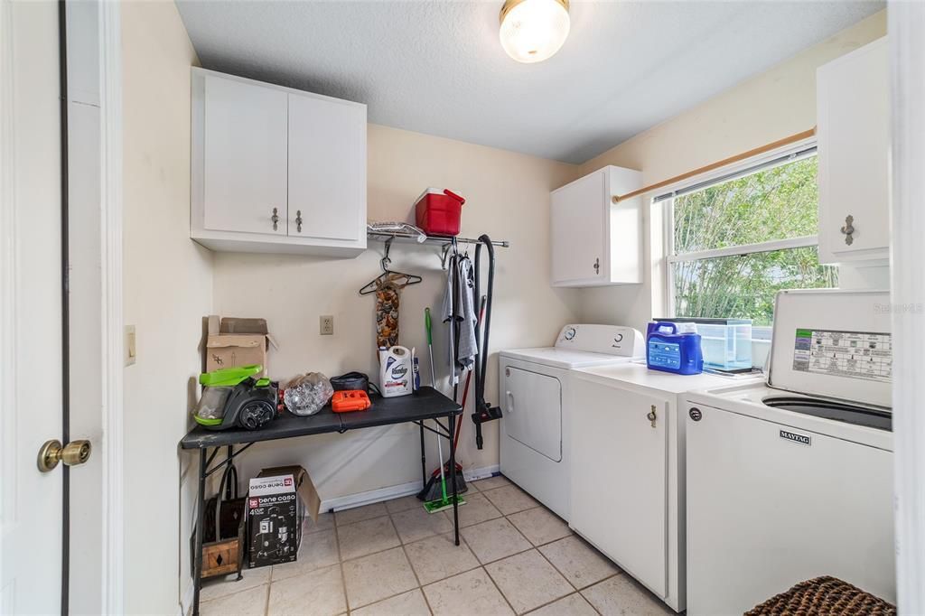 For Sale: $274,900 (3 beds, 2 baths, 1436 Square Feet)