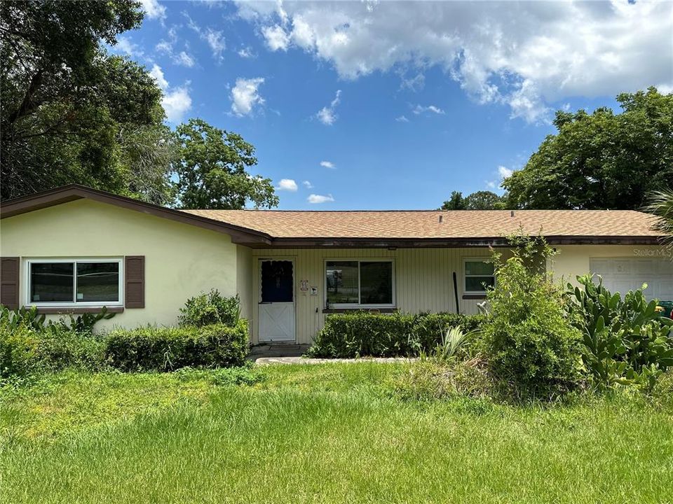 For Sale: $229,900 (3 beds, 2 baths, 1211 Square Feet)