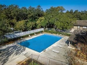 For Sale: $188,000 (2 beds, 2 baths, 912 Square Feet)