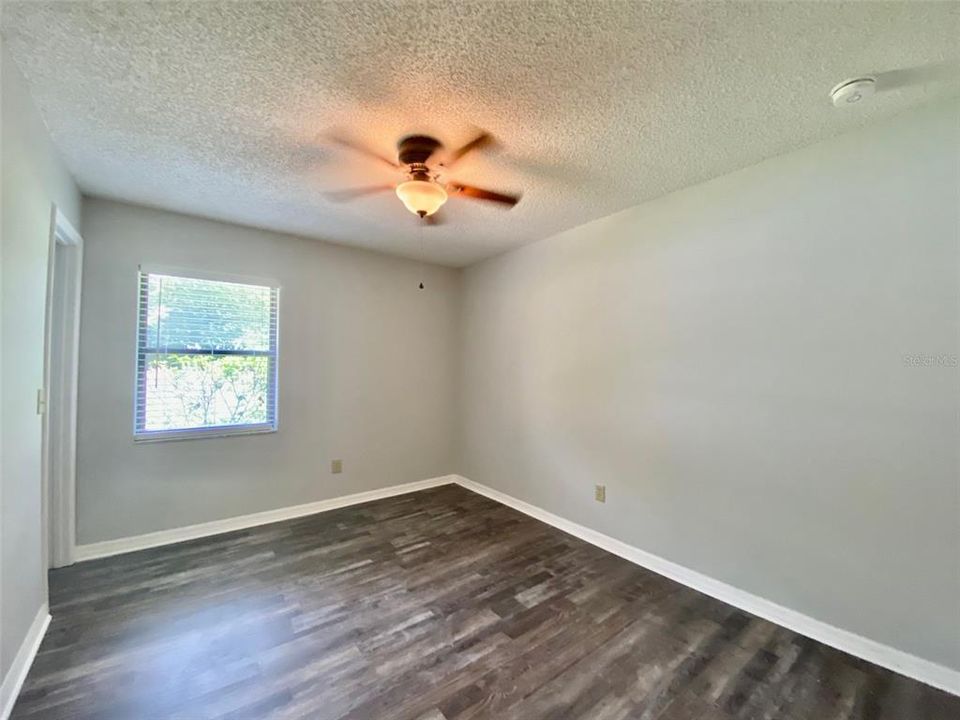 For Sale: $209,900 (3 beds, 1 baths, 1204 Square Feet)