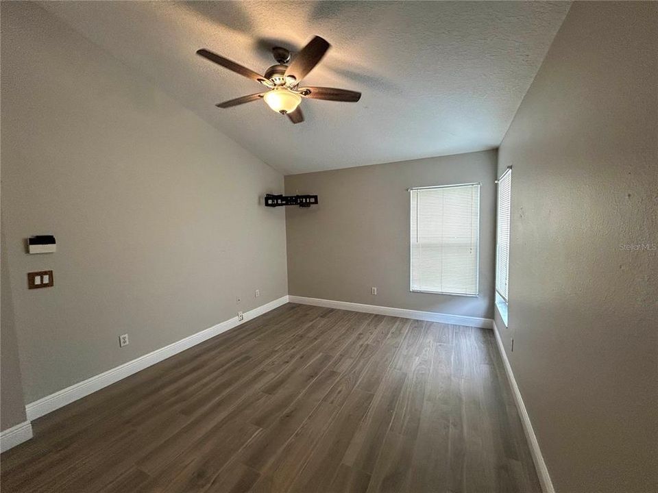 For Rent: $2,450 (3 beds, 2 baths, 1440 Square Feet)