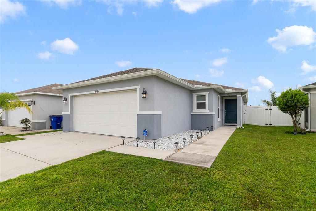 For Sale: $409,000 (3 beds, 2 baths, 1552 Square Feet)