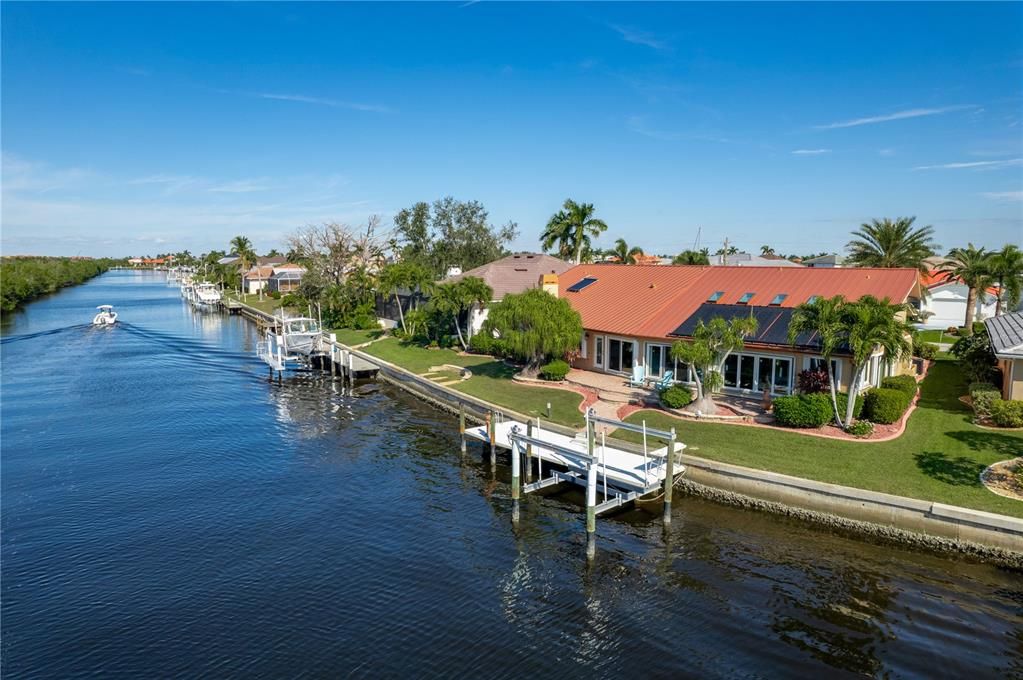 For Sale: $1,285,000 (3 beds, 3 baths, 4343 Square Feet)