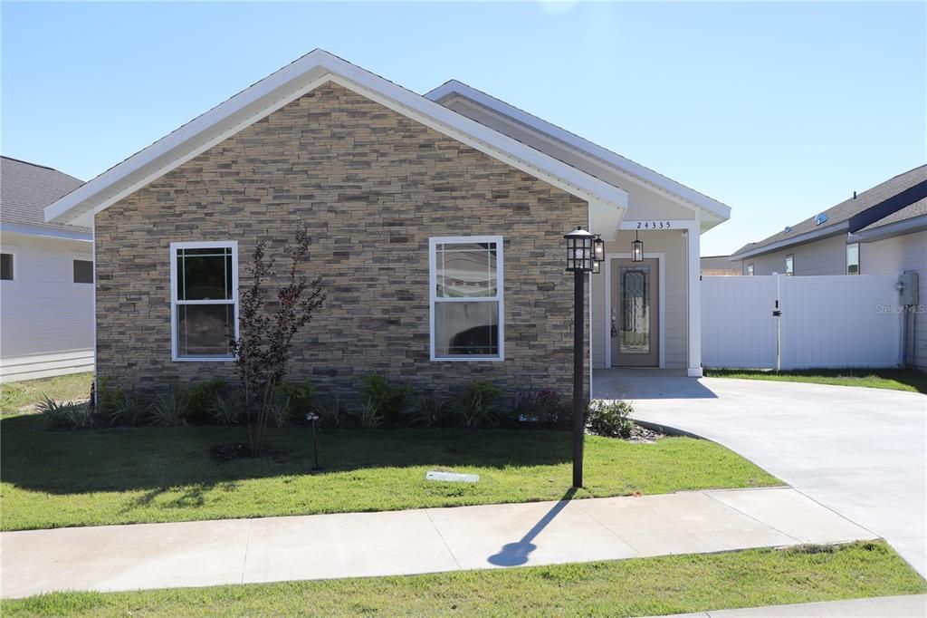 For Sale: $291,250 (3 beds, 2 baths, 1314 Square Feet)