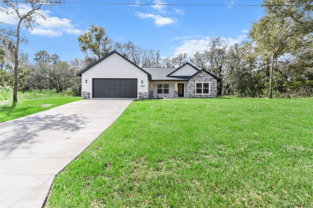 For Sale: $310,000 (3 beds, 2 baths, 1461 Square Feet)