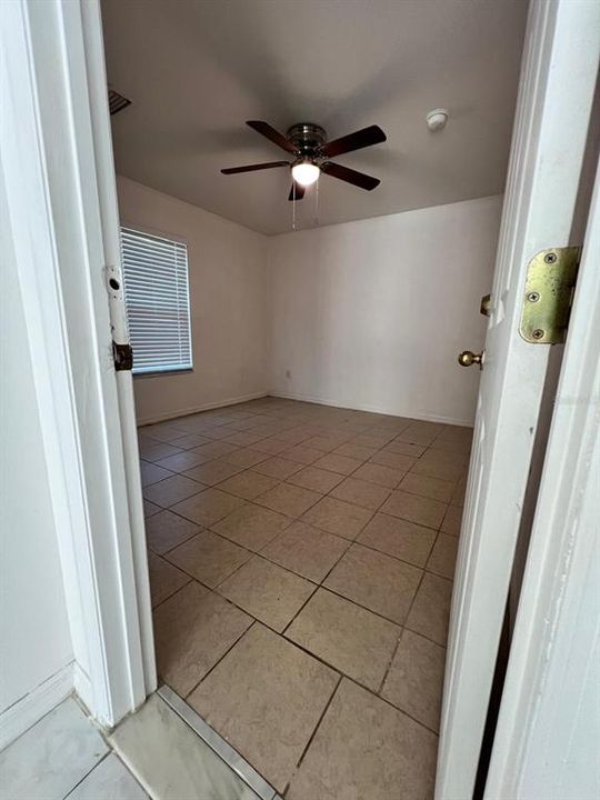 For Rent: $2,300 (3 beds, 2 baths, 1563 Square Feet)