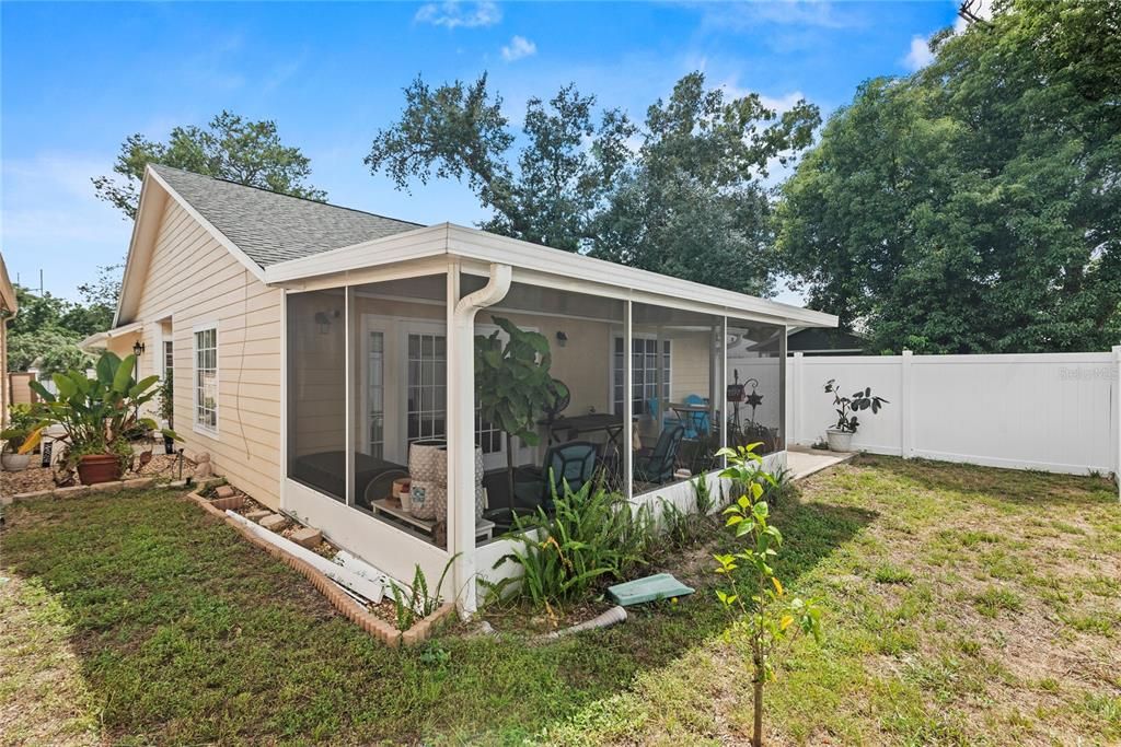 For Sale: $345,400 (3 beds, 2 baths, 1372 Square Feet)