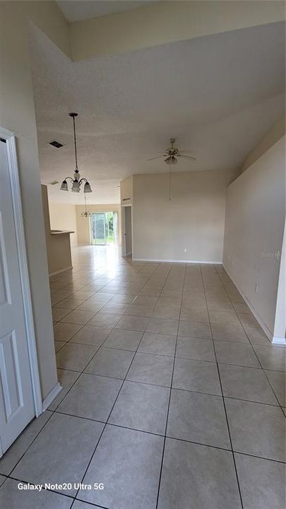 For Rent: $1,850 (3 beds, 2 baths, 1612 Square Feet)