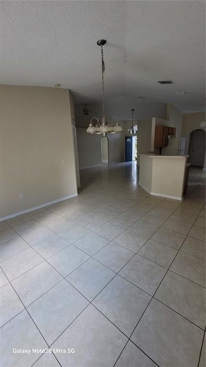 For Rent: $1,850 (3 beds, 2 baths, 1612 Square Feet)