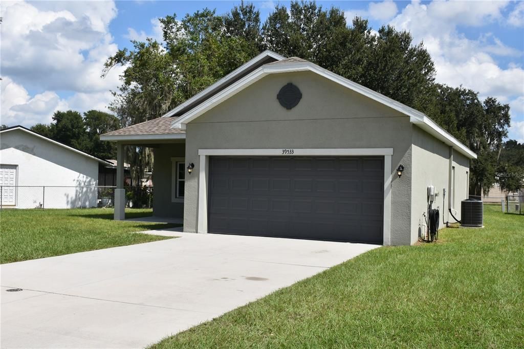 For Sale: $315,000 (3 beds, 2 baths, 1285 Square Feet)