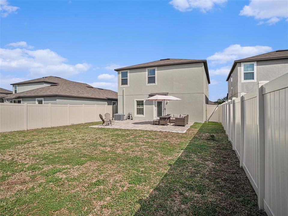 For Sale: $420,000 (5 beds, 2 baths, 2264 Square Feet)