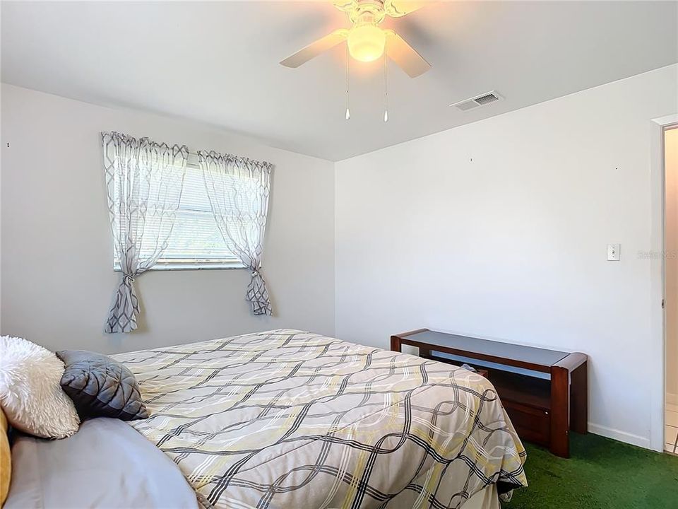 For Sale: $399,000 (3 beds, 2 baths, 2481 Square Feet)