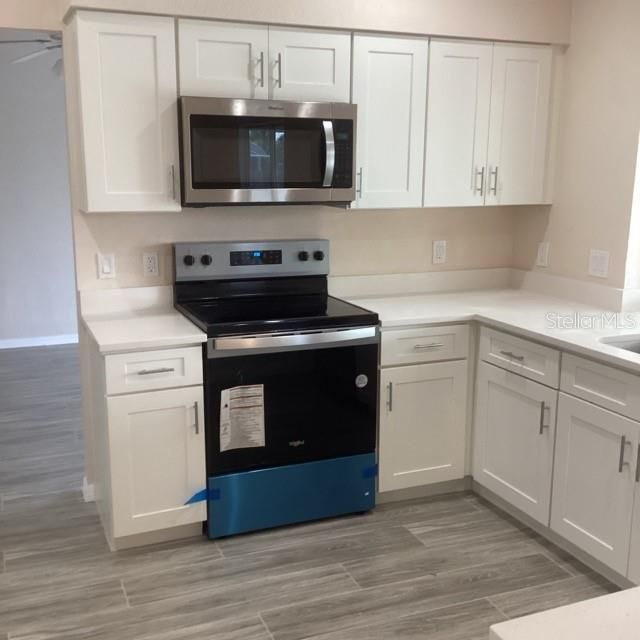 For Sale: $389,900 (3 beds, 2 baths, 1743 Square Feet)