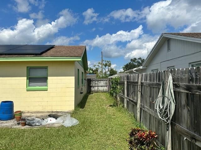 For Sale: $320,000 (3 beds, 2 baths, 1162 Square Feet)