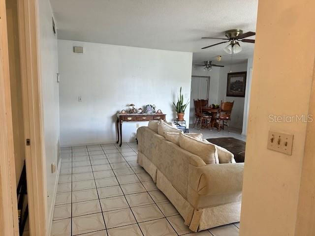 For Sale: $320,000 (3 beds, 2 baths, 1162 Square Feet)