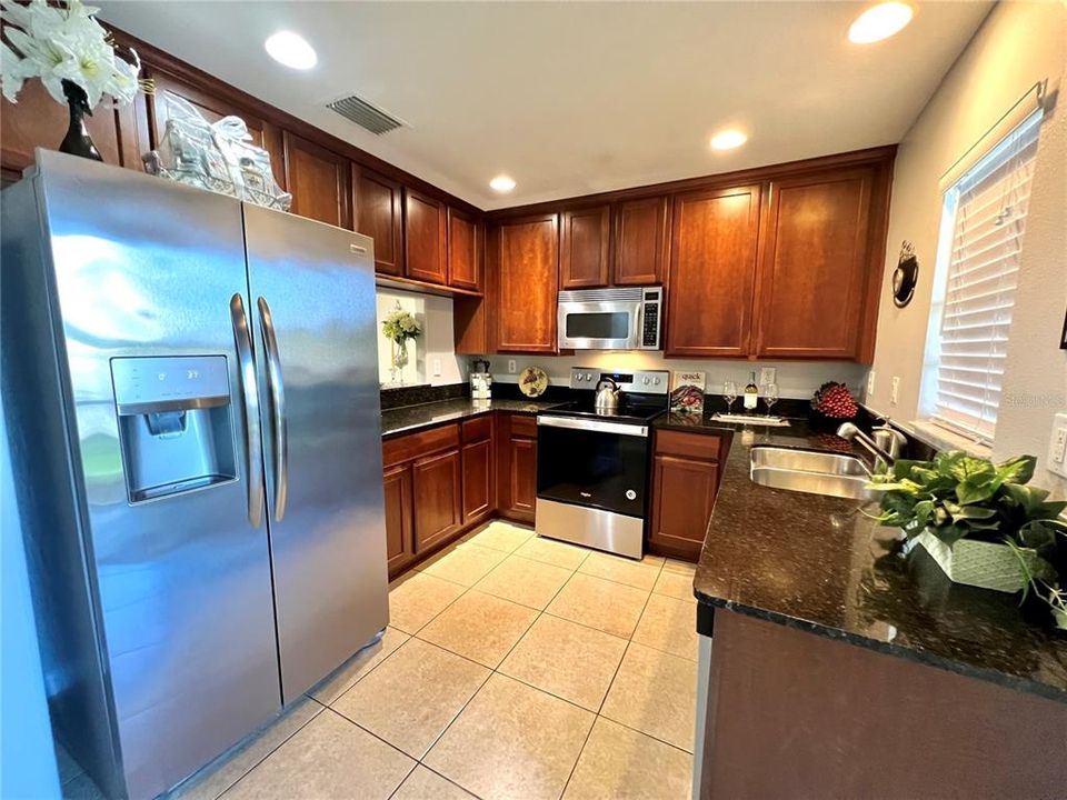 For Sale: $239,000 (2 beds, 2 baths, 1532 Square Feet)